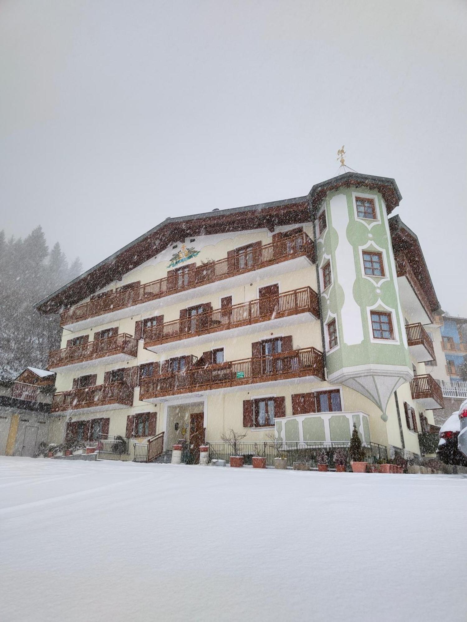 Appartamenti La Val Andalo Exterior photo